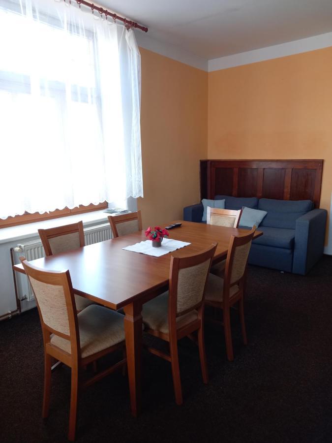 U Skoly Apartamento Staré Město